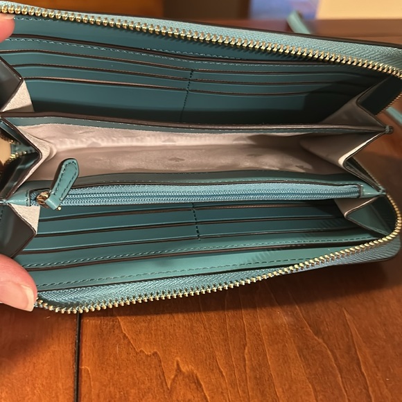 Kate Spade Zip-Around Continental Wallet - Picture 4 of 4